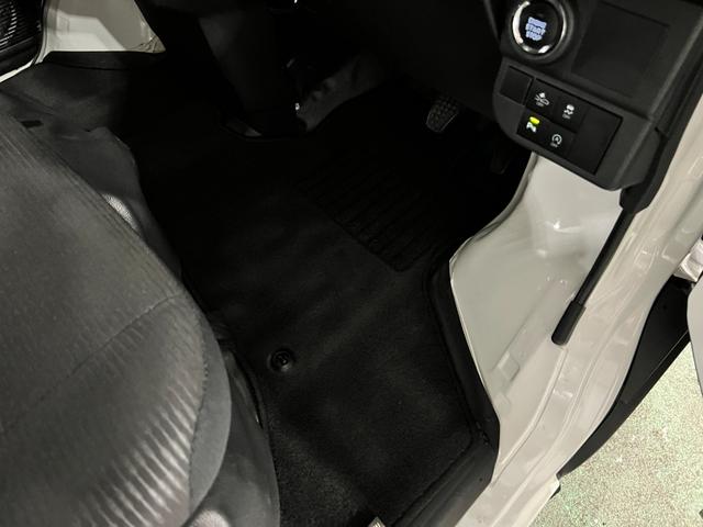 ハイゼットカーゴDX 走行3274キロ/FMAMラジオ/ドラレコ1年保証距離無制限 走行距離3274キロ FMAMラジオ ドライブレコーダー フロアマット オートライト LEDヘッドランプ アイドリングストップ 両側スライドドア 電動格納式ドアミラー(埼玉県)の中古車