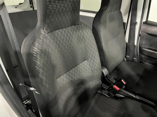 ハイゼットカーゴDX 走行3274キロ/FMAMラジオ/ドラレコ1年保証距離無制限 走行距離3274キロ FMAMラジオ ドライブレコーダー フロアマット オートライト LEDヘッドランプ アイドリングストップ 両側スライドドア 電動格納式ドアミラー(埼玉県)の中古車
