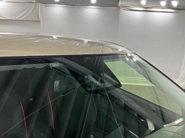 ロッキーＸ　ＨＥＶ　走行４７８３キロ／ＬＥＤヘッドランプ／純正マット１年保証距離無制限　走行距離４７８３キロ　純正マット　サイドエアバッグ　ＬＥＤヘッドランプ　オート格納式ドアミラー　電動パーキングブレーキ（埼玉県）の中古車