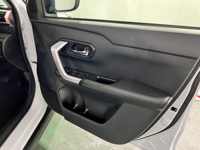 ロッキーX HEV 走行2816キロ/社用車/クリアランスソナー1年保証・走行距離無制限 サイドエアバック クリアランスソナー オートマチックハイビーム オートライト LEDヘッドライト シートヒーター(埼玉県)の中古車