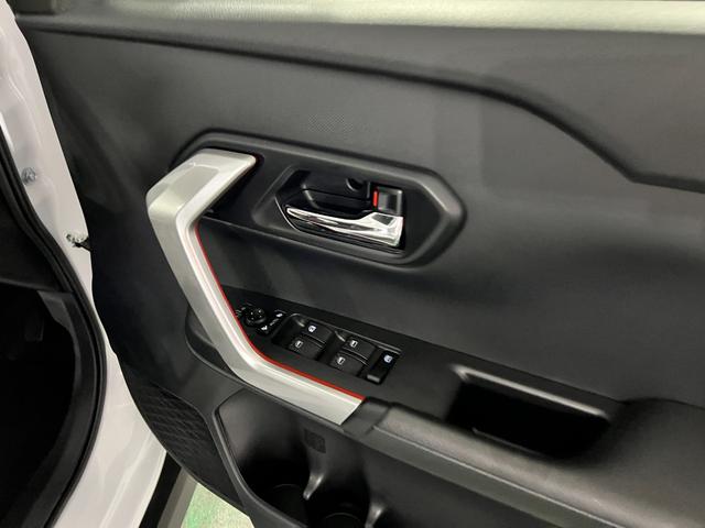 ロッキーX HEV 走行2816キロ/社用車/クリアランスソナー1年保証・走行距離無制限 サイドエアバック クリアランスソナー オートマチックハイビーム オートライト LEDヘッドライト シートヒーター(埼玉県)の中古車