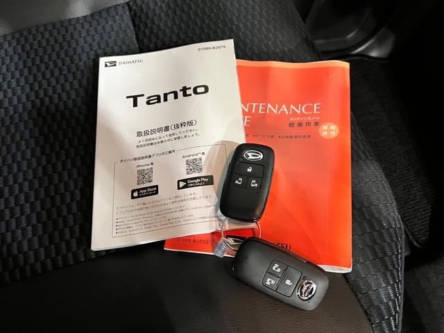 タントカスタムＲＳリミテッド　走行５８３３キロ／ＬＥＤヘッドランプ１年保証距離無制限　走行距離５８３３キロ　純正マット　サイドエアバッグ　ＬＥＤヘッドランプ　アイドリングストップ　シートヒーター　両側電動スライドドア　オート格納式ドアミラー　電動パーキングブレーキ（埼玉県）の中古車