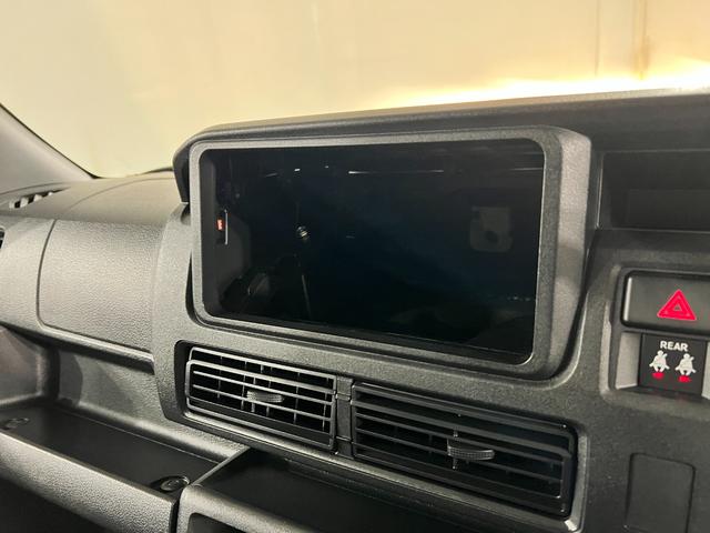 ハイゼットカーゴDX 走行828キロ/クリアランスソナー/純正マット一年保証・走行距離無制限 走行828キロ 助手席エアバック オートライト オートマチックハイビーム クリアランスソナー アイドリングストップ(埼玉県)の中古車