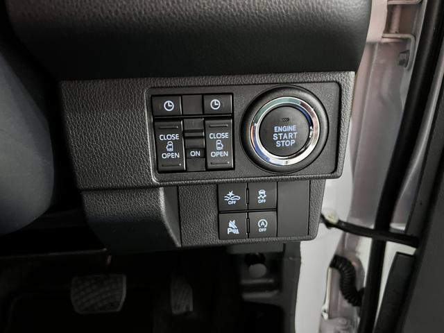 ムーヴキャンバスストライプスG 走行18キロ/LEDヘッドランプ/純正マット1年保証距離無制限 走行距離18キロ 純正マット サイドエアバッグ LEDヘッドランプ アイドリングストップ シートヒーター 両側電動スライドドア オート格納式ドアミラー 電動パーキングブレーキ(埼玉県)の中古車