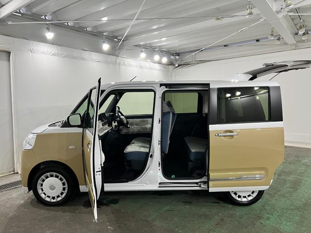 ムーヴキャンバスストライプスG 走行18キロ/LEDヘッドランプ/純正マット1年保証距離無制限 走行距離18キロ 純正マット サイドエアバッグ LEDヘッドランプ アイドリングストップ シートヒーター 両側電動スライドドア オート格納式ドアミラー 電動パーキングブレーキ(埼玉県)の中古車