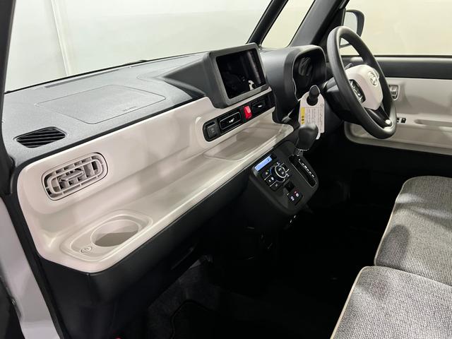 ムーヴキャンバスストライプスG 走行18キロ/LEDヘッドランプ/純正マット1年保証距離無制限 走行距離18キロ 純正マット サイドエアバッグ LEDヘッドランプ アイドリングストップ シートヒーター 両側電動スライドドア オート格納式ドアミラー 電動パーキングブレーキ(埼玉県)の中古車