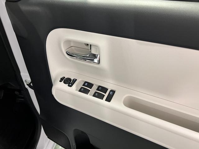 ムーヴキャンバスストライプスG 走行18キロ/LEDヘッドランプ/純正マット1年保証距離無制限 走行距離18キロ 純正マット サイドエアバッグ LEDヘッドランプ アイドリングストップ シートヒーター 両側電動スライドドア オート格納式ドアミラー 電動パーキングブレーキ(埼玉県)の中古車
