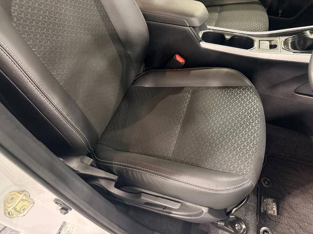 ロッキープレミアムＧ　走行１０２６４キロ／車検整備付１年保証・走行距離無制限　サイドエアバック　クリアランスソナー　オートマチックハイビーム　オートライト　ＬＥＤヘッドライト　シートヒーター（埼玉県）の中古車