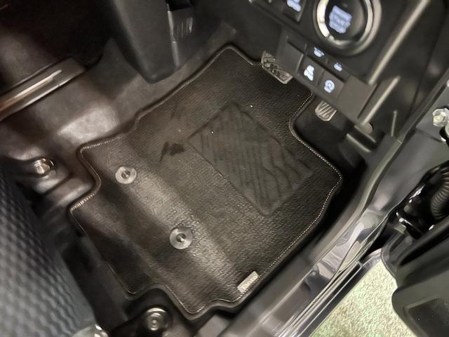 タントカスタムＲＳリミテッド　走行７４４７キロ／ＬＥＤヘッドランプ１年保証距離無制限　走行距離７４４７キロ　純正マット　サイドエアバッグ　ＬＥＤヘッドランプ　アイドリングストップ　シートヒーター　両側電動スライドドア　オート格納式ドアミラー　電動パーキングブレーキ（埼玉県）の中古車