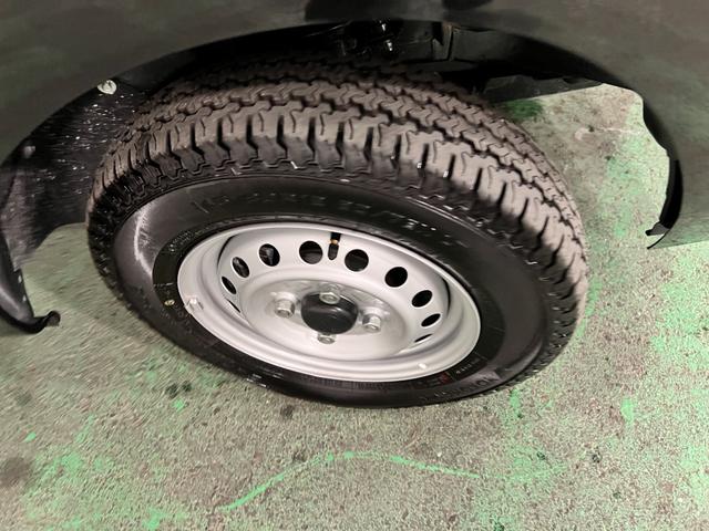 ハイゼットトラックジャンボエクストラ 走行292キロ/社用車/クリアランスソナ一年保証・走行距離無制限 助手席エアバック 純正カーペットマット クリアランスソナー オートライト LEDヘッドライト アイドリングストップ(埼玉県)の中古車