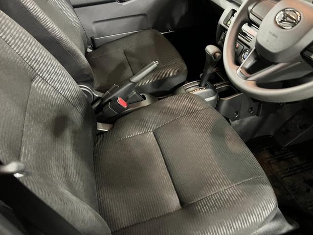 ハイゼットトラックジャンボエクストラ 走行292キロ/社用車/クリアランスソナ一年保証・走行距離無制限 助手席エアバック 純正カーペットマット クリアランスソナー オートライト LEDヘッドライト アイドリングストップ(埼玉県)の中古車