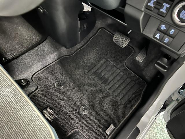 ムーヴキャンバスストライプスＧ　走行３６４３キロ／ＬＥＤヘッドランプ／マット１年保証距離無制限　走行距離３６４３キロ　純正マット　サイドエアバッグ　ＬＥＤヘッドランプ　アイドリングストップ　シートヒーター　両側電動スライドドア　オート格納式ドアミラー　電動パーキングブレーキ（埼玉県）の中古車