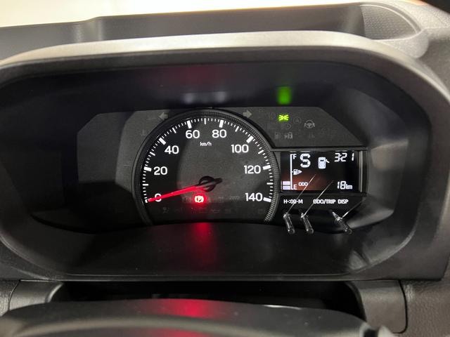 ハイゼットトラックスタンダード　走行１８キロ／クリアランスソナー１年保証距離無制限　走行距離１８キロ　ＦＭＡＭラジオ　純正フロアマット　クリアランスソナー　オートライト　アイドリングストップ　マニュアルエアコン（埼玉県）の中古車