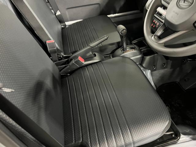 ハイゼットトラックスタンダード　走行１８キロ／クリアランスソナー１年保証距離無制限　走行距離１８キロ　ＦＭＡＭラジオ　純正フロアマット　クリアランスソナー　オートライト　アイドリングストップ　マニュアルエアコン（埼玉県）の中古車