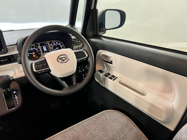 ムーヴキャンバスストライプスＧ　走行２４７４キロ／社用車／クリアランスソナー１年保証・走行距離無制限　サイドエアバック　クリアランスソナー　オートマチックハイビーム　オートライト　ＬＥＤヘッドライト　ベンチシート　シートヒーター　両側電動スライドドア（埼玉県）の中古車
