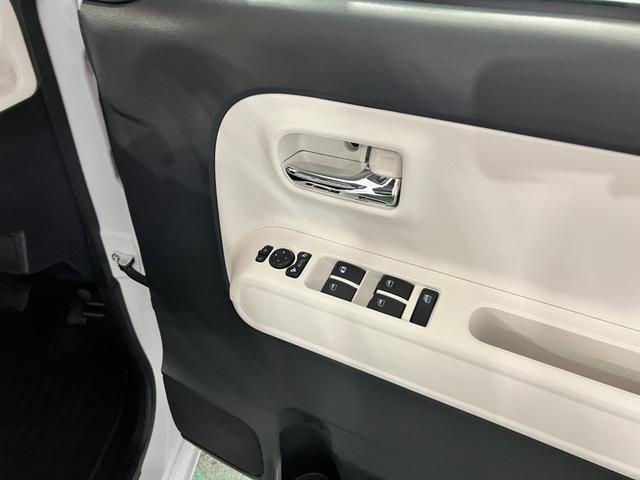 ムーヴキャンバスストライプスＧ　走行２４７４キロ／社用車／クリアランスソナー１年保証・走行距離無制限　サイドエアバック　クリアランスソナー　オートマチックハイビーム　オートライト　ＬＥＤヘッドライト　ベンチシート　シートヒーター　両側電動スライドドア（埼玉県）の中古車