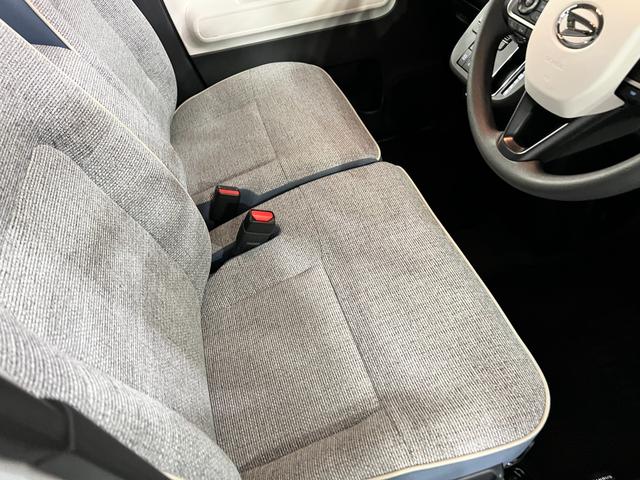 ムーヴキャンバスストライプスＧ　走行２４７４キロ／社用車／クリアランスソナー１年保証・走行距離無制限　サイドエアバック　クリアランスソナー　オートマチックハイビーム　オートライト　ＬＥＤヘッドライト　ベンチシート　シートヒーター　両側電動スライドドア（埼玉県）の中古車