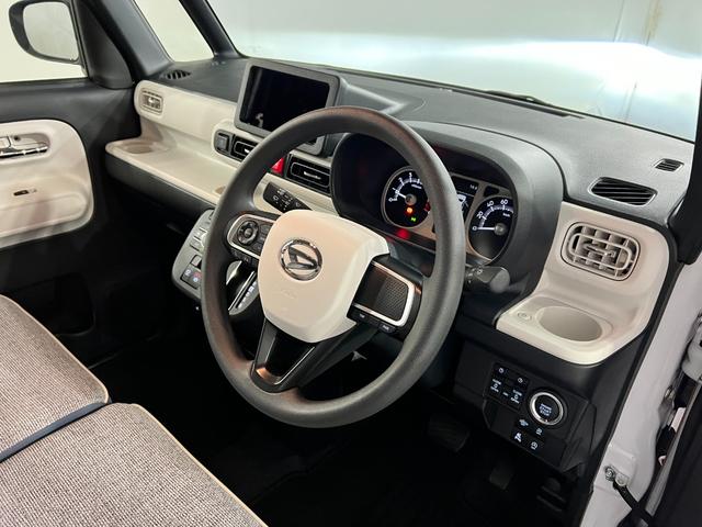 ムーヴキャンバスストライプスＧ　走行２４７４キロ／社用車／クリアランスソナー１年保証・走行距離無制限　サイドエアバック　クリアランスソナー　オートマチックハイビーム　オートライト　ＬＥＤヘッドライト　ベンチシート　シートヒーター　両側電動スライドドア（埼玉県）の中古車