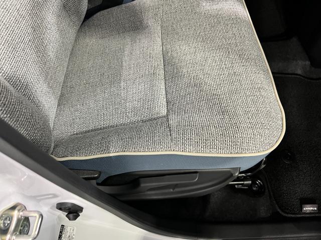 ムーヴキャンバスストライプスＧ　走行２２８４キロ／ＬＥＤヘッドランプ／マット１年保証距離無制限　走行距離２２８４キロ　純正マット　サイドエアバッグ　ＬＥＤヘッドランプ　アイドリングストップ　シートヒーター　両側電動スライドドア　オート格納式ドアミラー　電動パーキングブレーキ（埼玉県）の中古車