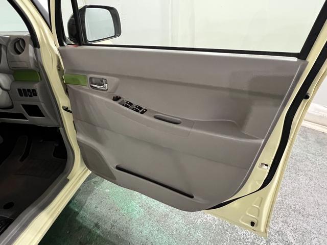 ムーヴコンテＧ　ＮＡＶＩ　走行５８６４２キロ／車検整備付／バックカメラ一年保証・走行距離無制限　ワンセグナビ　バックカメラ　ドラレコ　アイドリングストップ　ベンチシート　助手席エアバック　純正カーペットマット（埼玉県）の中古車