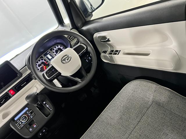 ムーヴキャンバスストライプスＧ　走行３０９８キロ／ＬＥＤヘッドランプ／マット１年保証距離無制限　走行距離３０９８キロ　純正マット　サイドエアバッグ　ＬＥＤヘッドランプ　アイドリングストップ　シートヒーター　両側電動スライドドア　オート格納式ドアミラー　電動パーキングブレーキ（埼玉県）の中古車