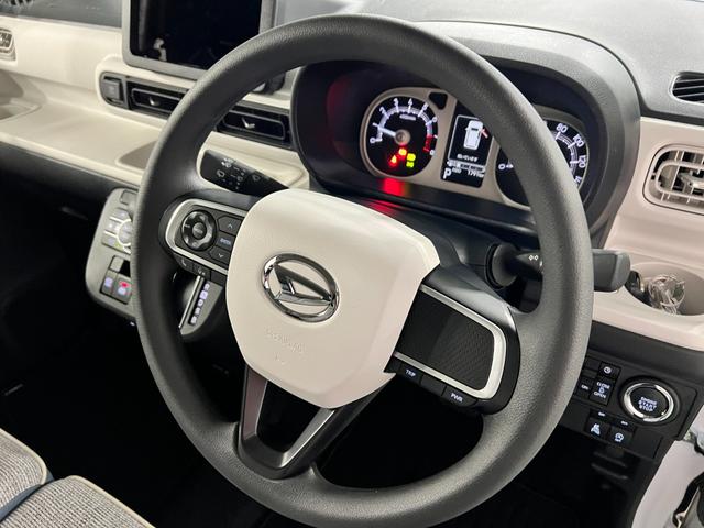 ムーヴキャンバスストライプスＧ　走行１７９１キロ／社用車／クリアランスソナー１年保証・走行距離無制限　サイドエアバック　クリアランスソナー　オートマチックハイビーム　オートライト　ＬＥＤヘッドライト　ベンチシート　シートヒーター　両側電動スライドドア（埼玉県）の中古車