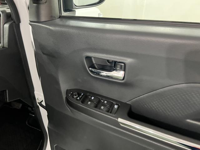 タントカスタムRSリミテッド 走行6348キロ/社用車/純正マット1年保証・走行距離無制限 サイドエアバック クリアランスソナー オートマチックハイビーム オートライト LEDヘッドライト ベンチシート シートヒーター 両側電動スライドドア(埼玉県)の中古車