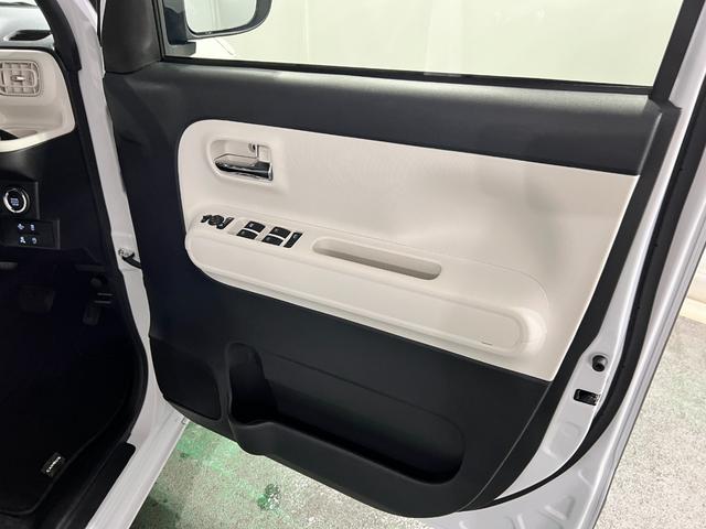 ムーヴキャンバスストライプスＧ　走行６３９５キロ／社用車／クリアランスソナー１年保証・走行距離無制限　サイドエアバック　クリアランスソナー　オートマチックハイビーム　オートライト　ＬＥＤヘッドライト　ベンチシート　シートヒーター　両側電動スライドドア（埼玉県）の中古車