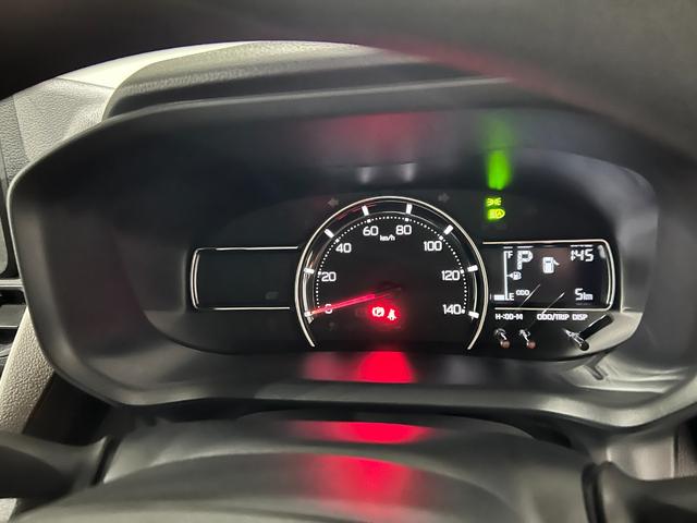 ムーヴX 走行5キロ/クリアランスソナー/社用車/片側電動スライド1年保証・走行距離無制限 サイドエアバック クリアランスソナー オートマチックハイビーム オートライト LEDヘッドライト ベンチシート 片側電動スライドドア(東京都)の中古車