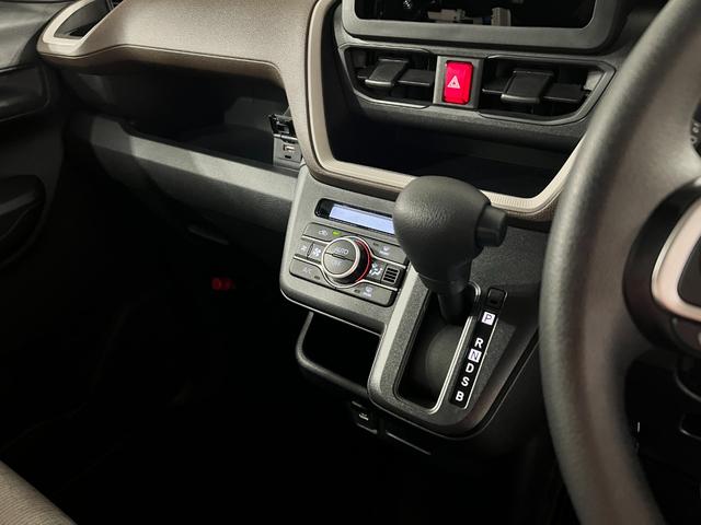 ムーヴX 走行5キロ/クリアランスソナー/社用車/片側電動スライド1年保証・走行距離無制限 サイドエアバック クリアランスソナー オートマチックハイビーム オートライト LEDヘッドライト ベンチシート 片側電動スライドドア(東京都)の中古車