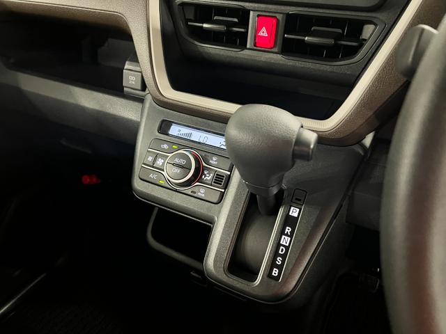 ムーヴX 走行453キロ/クリアランスソナー/社用車1年保証・走行距離無制限 サイドエアバック クリアランスソナー オートマチックハイビーム オートライト LEDヘッドライト ベンチシート 両側電動スライドドア(東京都)の中古車