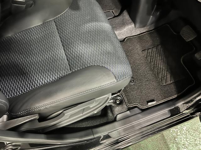 タントカスタムＲＳリミテッド　走行３１３３キロ／社用車上がり１年保証・走行距離無制限　サイドエアバック　クリアランスソナー　オートマチックハイビーム　オートライト　ＬＥＤヘッドライト　ベンチシート　シートヒーター　両側電動スライドドア（埼玉県）の中古車