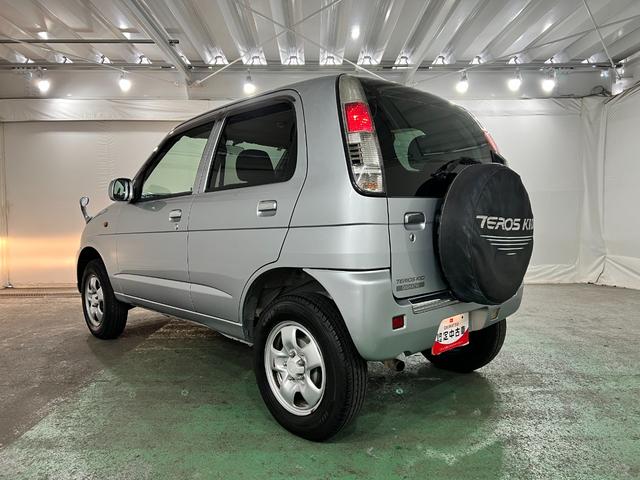 テリオスキッドL 4WD/走行67727キロ/ラジオ/純正カーペットマット1年保証距離無制限 走行距離67727キロ 4WD ラジオ 純正カーペットマット ETC 助手席エアバック マニュアルエアコン(埼玉県)の中古車