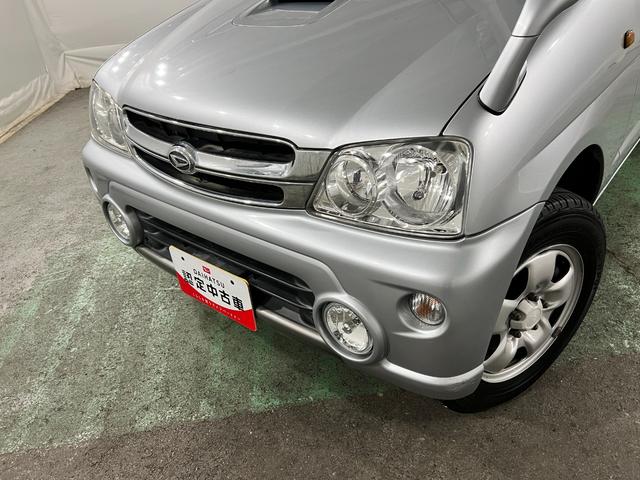 テリオスキッドL 4WD/走行67727キロ/ラジオ/純正カーペットマット1年保証距離無制限 走行距離67727キロ 4WD ラジオ 純正カーペットマット ETC 助手席エアバック マニュアルエアコン(埼玉県)の中古車