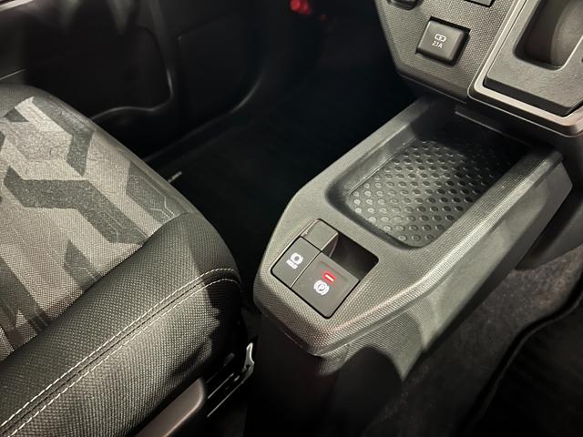 タフトG ダーククロムベンチャー 走行7299キロ/社用車上がり1年保証・走行距離無制限 サイドエアバック クリアランスソナー オートマチックハイビーム オートライト LEDヘッドライト シートヒーター(埼玉県)の中古車