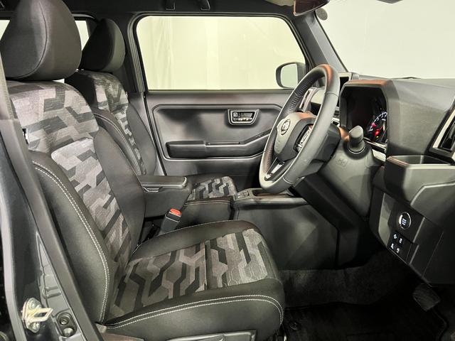 タフトＧ　ダーククロムベンチャー　走行２７６７キロ／シートヒーター１年保証距離無制限　走行距離２７６７キロ　サイドエアバッグ　ＬＥＤヘッドランプ　アイドリングストップ　シートヒーター　電動格納式ドアミラー　電動パーキングブレーキ（埼玉県）の中古車