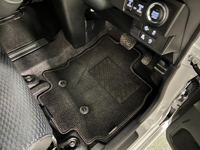 タントカスタムRSリミテッド 走行2654キロ/LEDヘッドランプ1年保証距離無制限 走行距離2654キロ 純正マット サイドエアバッグ LEDヘッドランプ アイドリングストップ シートヒーター 両側電動スライドドア オート格納式ドアミラー 電動パーキングブレーキ(埼玉県)の中古車