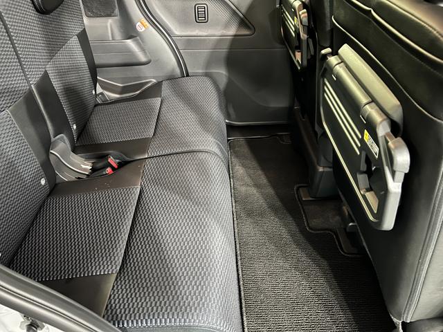 タントカスタムRSリミテッド 走行2654キロ/LEDヘッドランプ1年保証距離無制限 走行距離2654キロ 純正マット サイドエアバッグ LEDヘッドランプ アイドリングストップ シートヒーター 両側電動スライドドア オート格納式ドアミラー 電動パーキングブレーキ(埼玉県)の中古車