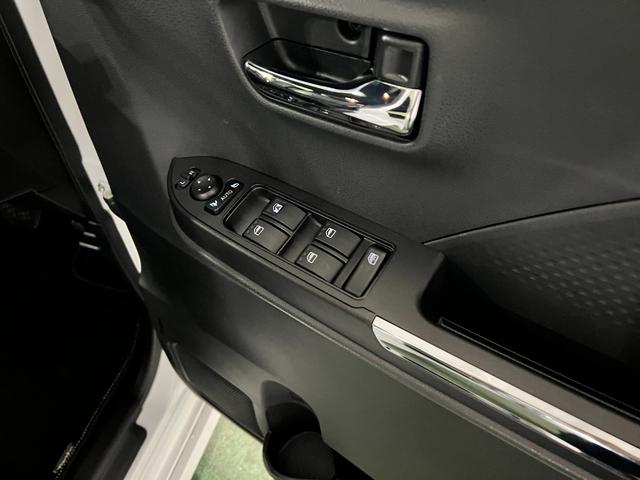タントカスタムRSリミテッド 走行2654キロ/LEDヘッドランプ1年保証距離無制限 走行距離2654キロ 純正マット サイドエアバッグ LEDヘッドランプ アイドリングストップ シートヒーター 両側電動スライドドア オート格納式ドアミラー 電動パーキングブレーキ(埼玉県)の中古車