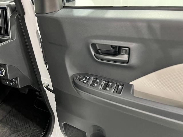 タントＸリミテッド　走行１８２３キロ／ＬＥＤヘッドランプ／マット１年保証距離無制限　走行距離１８２３キロ　純正カーペットマット　サイドエアバッグ　ＬＥＤヘッドランプ　アイドリングストップ　シートヒーター　両側電動スライドドア　オート格納式ドアミラー（埼玉県）の中古車