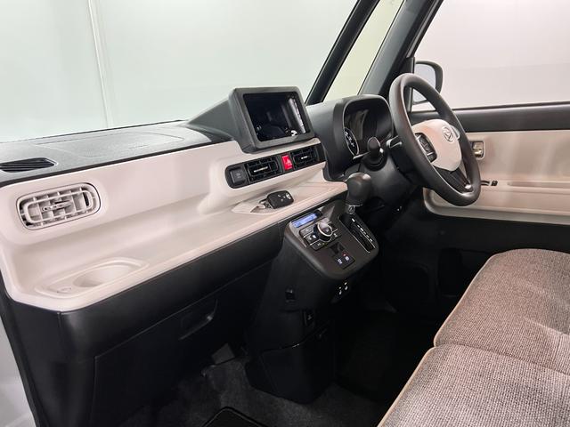 ムーヴキャンバスストライプスG 走行1801キロ/クリアランスソナー/社用車1年保証・走行距離無制限 サイドエアバック クリアランスソナー オートマチックハイビーム オートライト LEDヘッドライト ベンチシート シートヒーター 両側電動スライドドア(埼玉県)の中古車