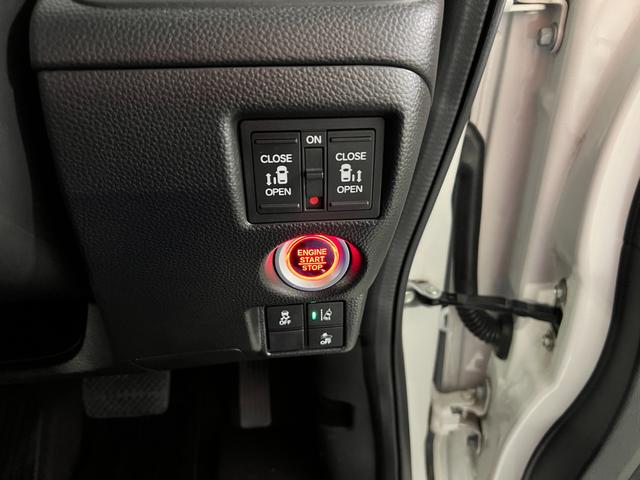Ｎ−ＢＯＸカスタムＧ・Ｌターボホンダセンシング　走行２４２７９キロ／ナビ一年保証・走行距離無制限　フルセグナビ　Ｂｌｕｅｔｏｏｔｈ　バックカメラ　純正カーペットマット　ＥＴＣ　ＬＥＤヘッドライト　両側電動スライドドア（埼玉県）の中古車