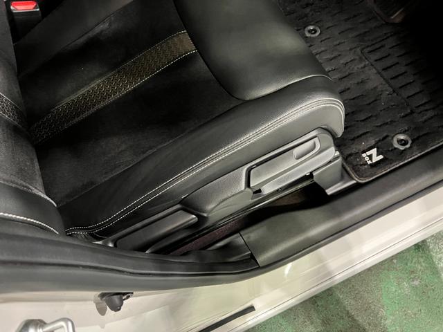 Ｎ−ＢＯＸカスタムＧ・Ｌターボホンダセンシング　走行２４２７９キロ／ナビ一年保証・走行距離無制限　フルセグナビ　Ｂｌｕｅｔｏｏｔｈ　バックカメラ　純正カーペットマット　ＥＴＣ　ＬＥＤヘッドライト　両側電動スライドドア（埼玉県）の中古車