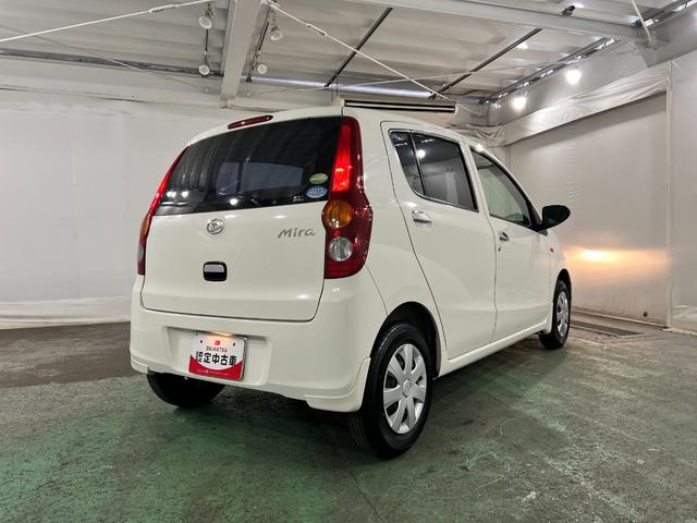 ミラXスペシャル MT車/走行64892キロ/CDチューナー1年保証距離無制限 走行距離64892キロ マニュアル車 CDチューナー 純正カーペットマット 助手席エアバック マニュアルエアコン(埼玉県)の中古車