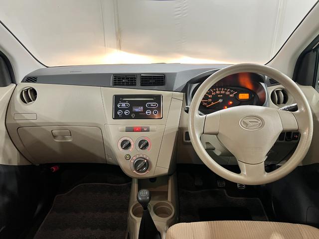 ミラXスペシャル MT車/走行64892キロ/CDチューナー1年保証距離無制限 走行距離64892キロ マニュアル車 CDチューナー 純正カーペットマット 助手席エアバック マニュアルエアコン(埼玉県)の中古車