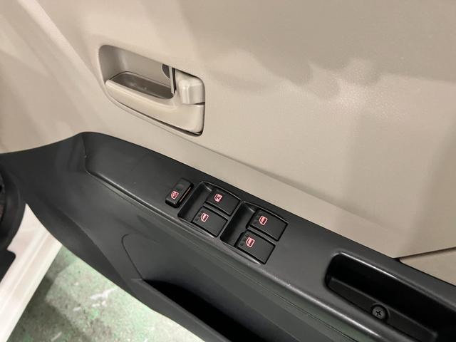 ミラXスペシャル MT車/走行64892キロ/CDチューナー1年保証距離無制限 走行距離64892キロ マニュアル車 CDチューナー 純正カーペットマット 助手席エアバック マニュアルエアコン(埼玉県)の中古車
