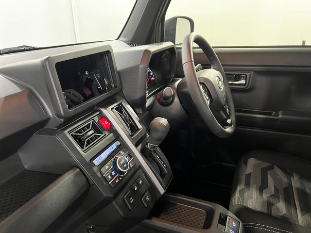 タフトＧ　ダーククロムベンチャー　走行２３３２キロ／社用車１年保証・走行距離無制限　サイドエアバック　クリアランスソナー　オートマチックハイビーム　オートライト　ＬＥＤヘッドライト　シートヒーター（埼玉県）の中古車