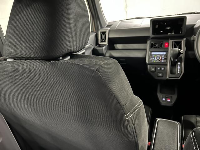 タフトGターボ ダーククロムベンチャー 走行8956キロ/マット1年保証距離無制限 走行距離8956キロ 純正マット サイドエアバッグ LEDヘッドランプ アイドリングストップ シートヒーター オート格納式ドアミラー 電動パーキングブレーキ(埼玉県)の中古車