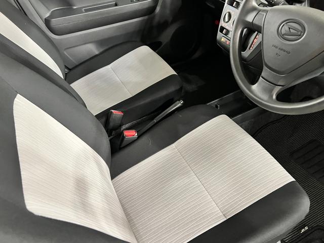 ミライースＬ　ＳＡIII　走行４５６キロ／純正フルセグナビ／Ｂカメラ１年保証距離無制限　走行距離４５６キロ　純正フルセグナビ　バックカメラ　ブルートゥース　純正マット　助手席エアバッグ　クリアランスソナー　オートライト　アイドリングストップ（埼玉県）の中古車
