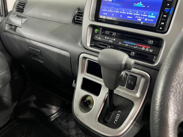 ハイゼットカーゴクルーズリミテッド 4WD/走行52977キロ/ナビ1年保証距離無制限 走行距離52977キロ フルセグナビ バックカメラ ブルートゥース 純正マット 助手席エアバック 両側スライドドア(埼玉県)の中古車
